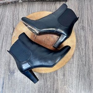 *AGL | Classic Black-Leather High Heel Chelsea Ankle Boots Size 37/7
